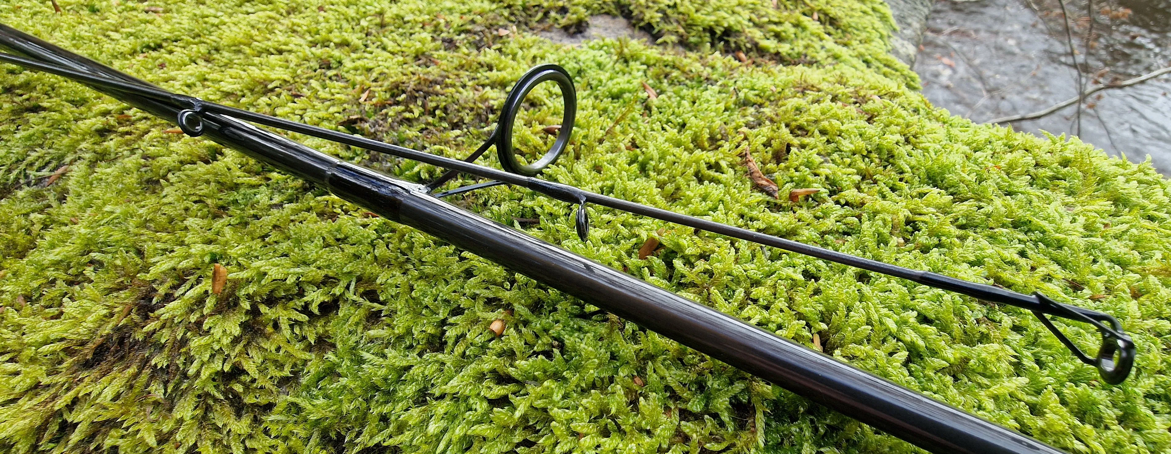 BISON 2 SECTION 9' CARBON SPIN ROD